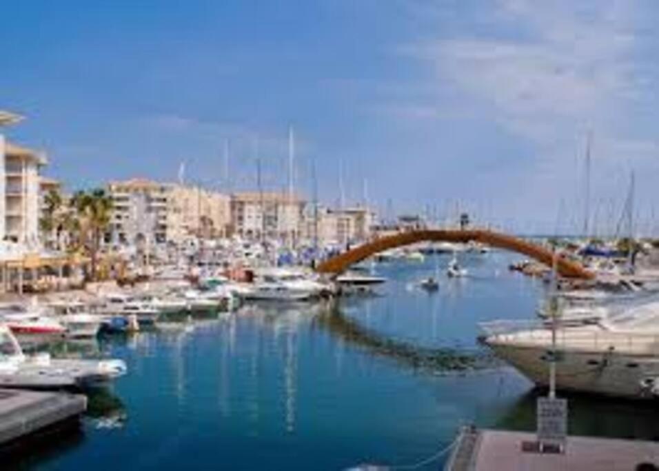 Votre Sejour Cosy A Frejus! Lejlighed Eksteriør billede
